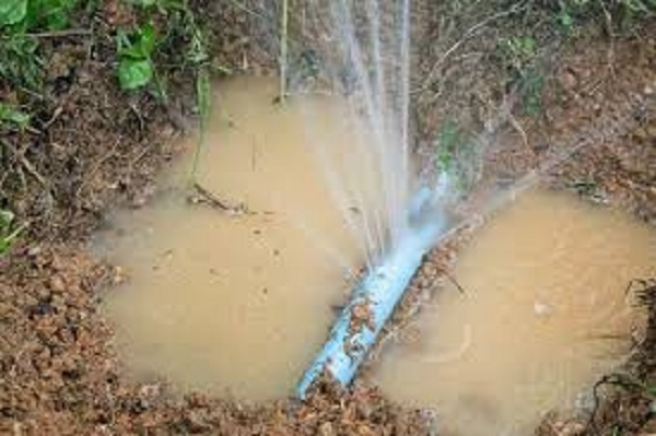 Beschadigde waterleiding